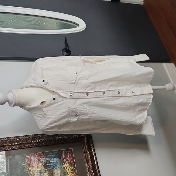 Button down shirt - Picture 1 of 4